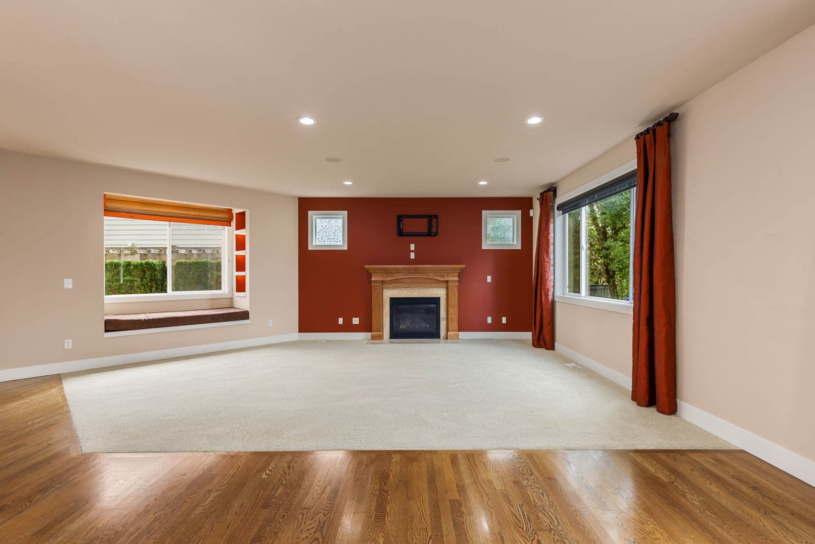 Snoqualmie House: 34229 SE Elm ST