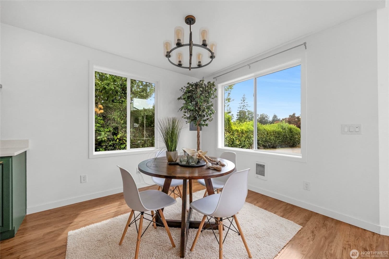 Kirkland House: 10530 124th Ave NE