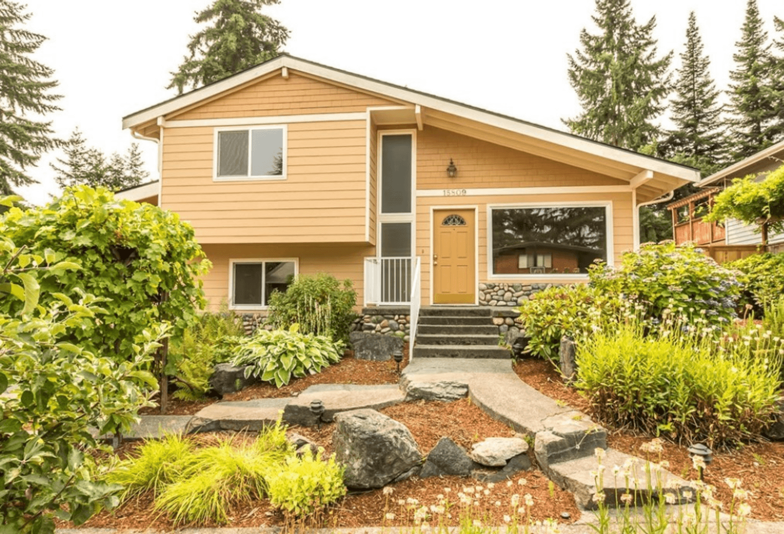 Redmond House: 15809 NE 53rd Street