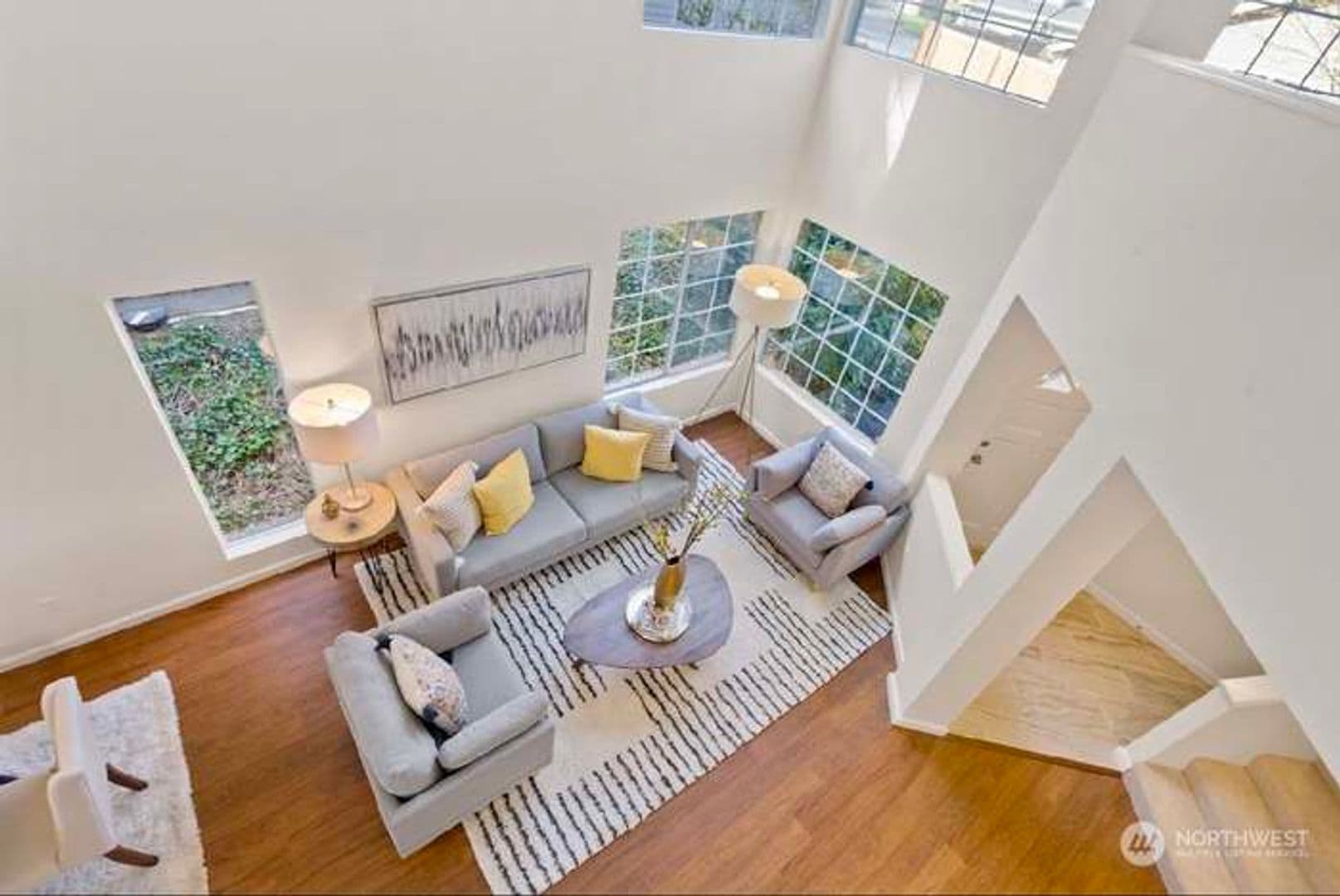 Bellevue House: 14781 NE 3rd St