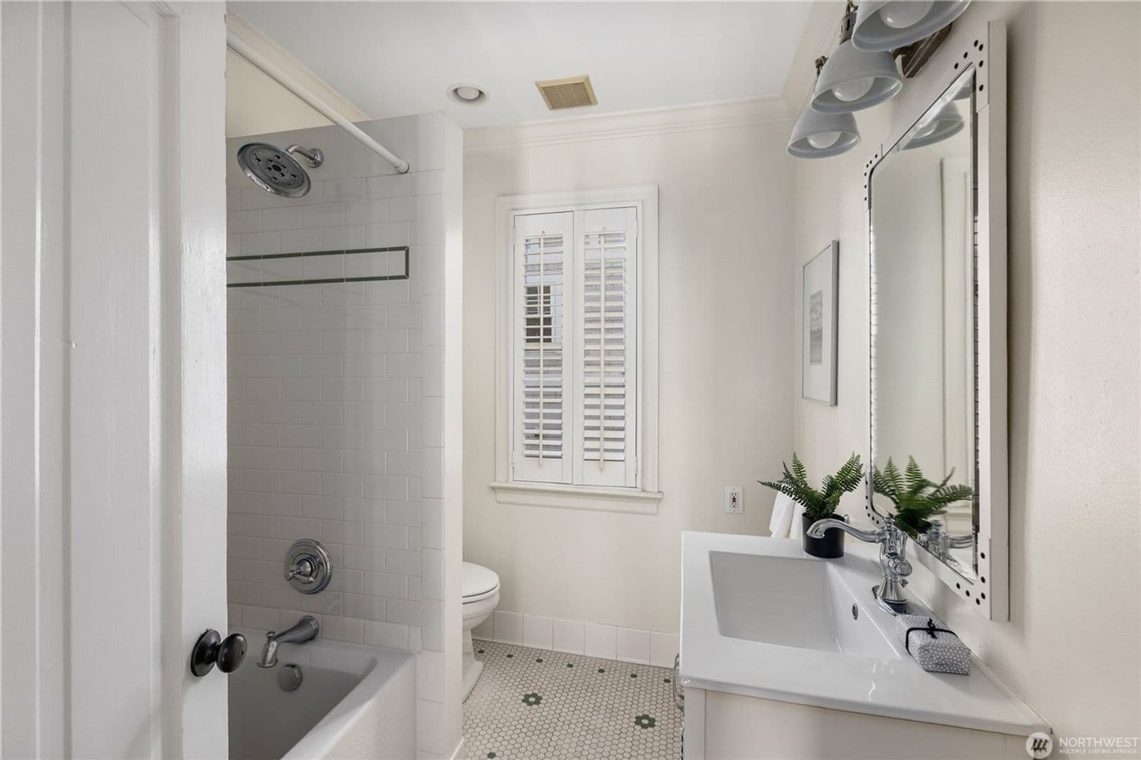 Seattle House: 918 18th Avenue East