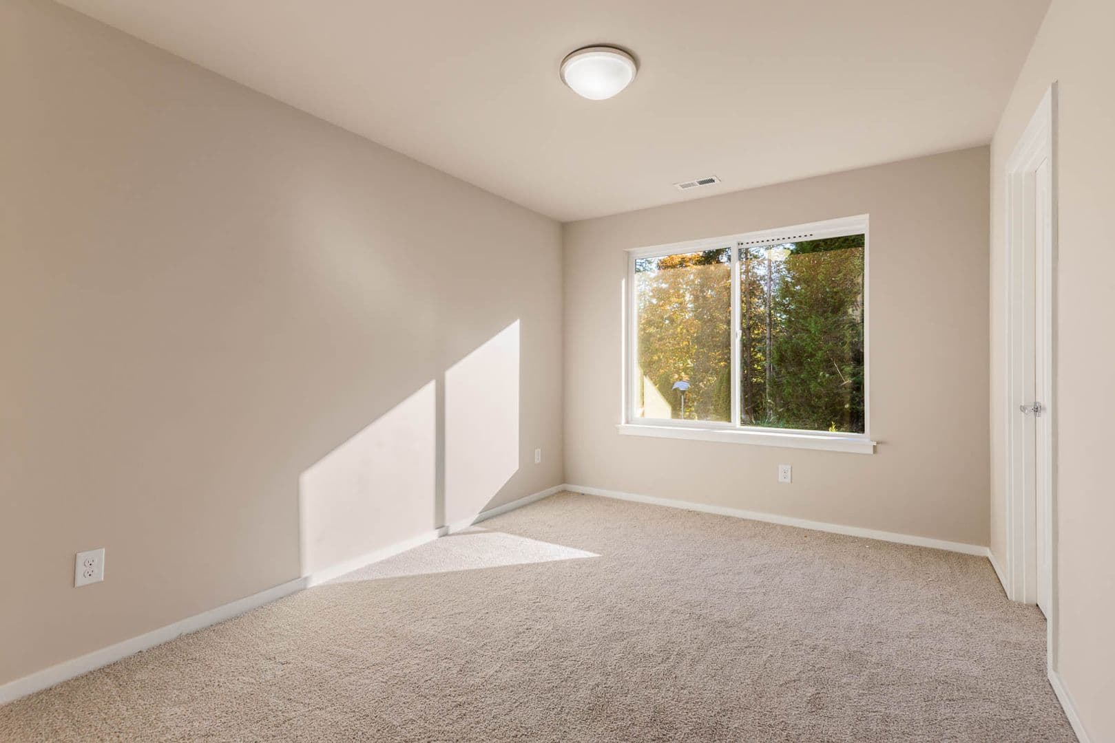 Everett House: 2506 126th St SE