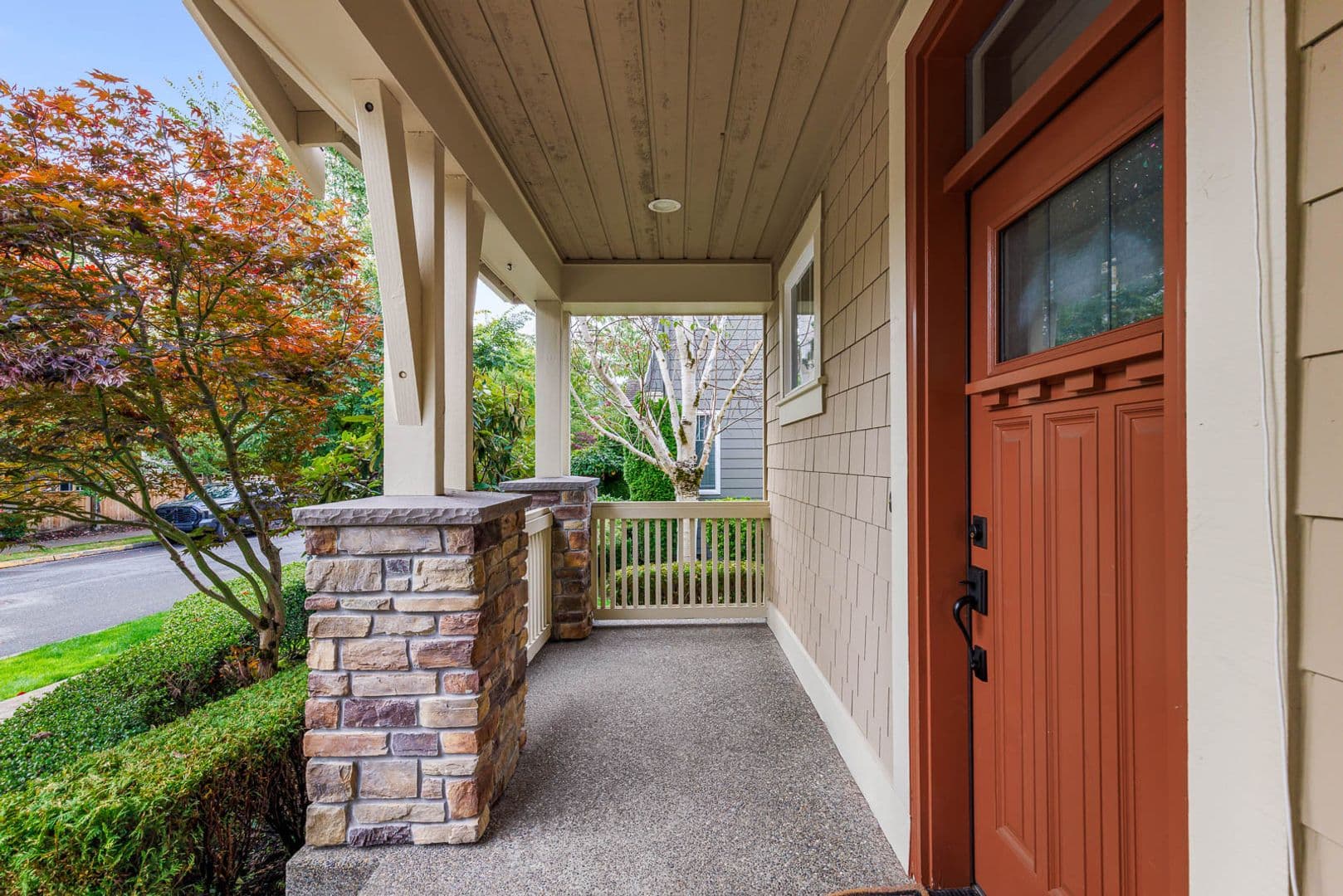 Snoqualmie House: 34229 SE Elm ST