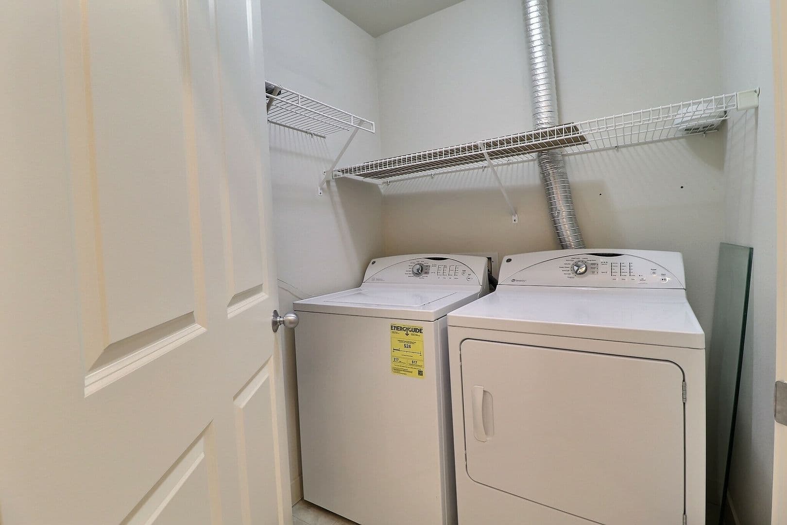 Bellevue Condo: 300 110th Avenue NE