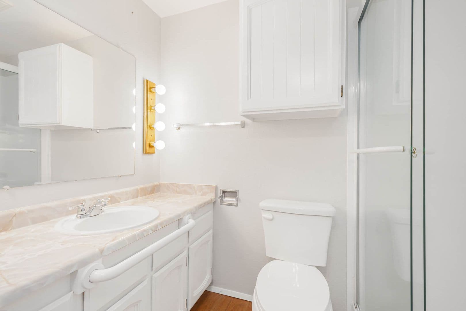 Seattle Condo: 2210 NE 92nd St