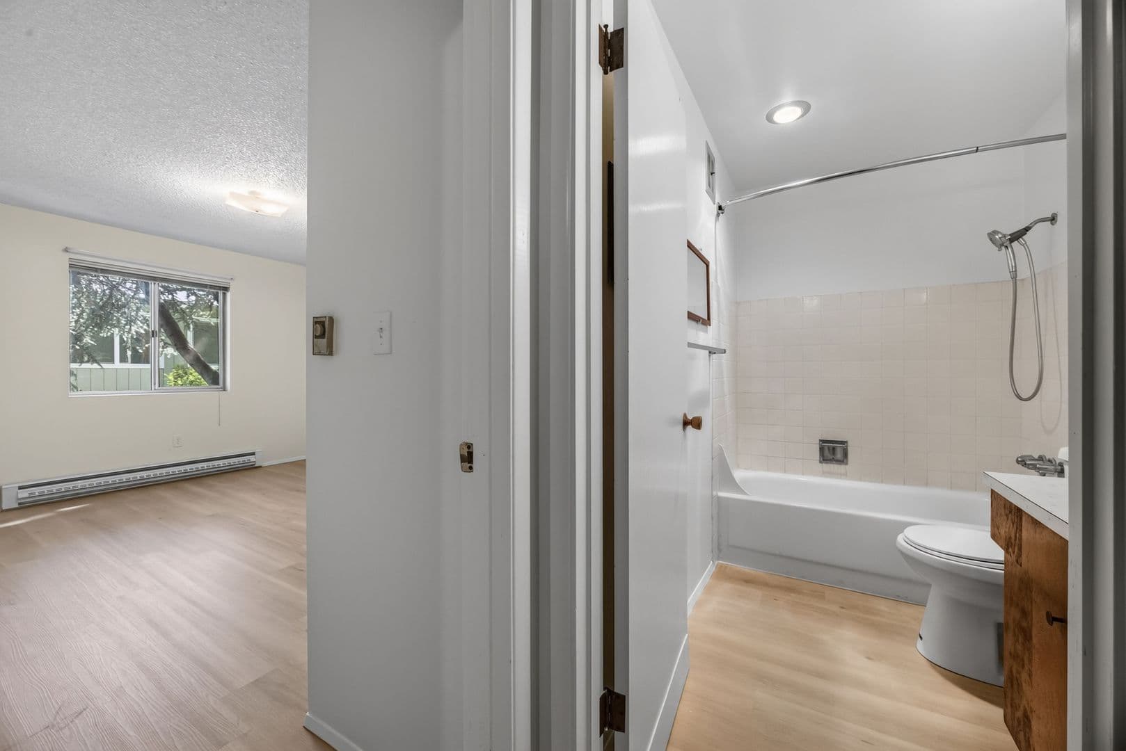 Seattle Apartment: 909 SW Holden St