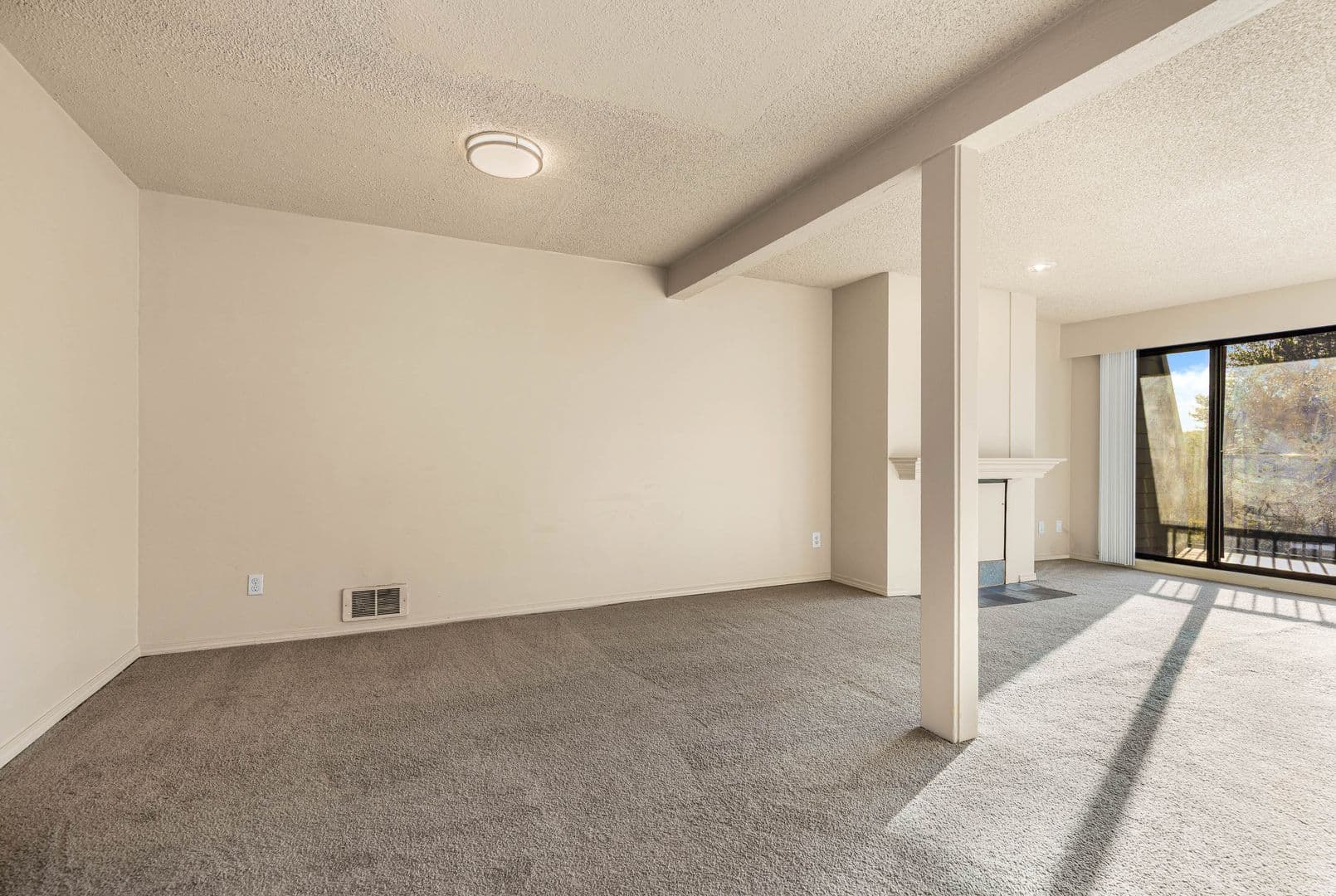 Redmond Condo: 8851 166th Avenue NE