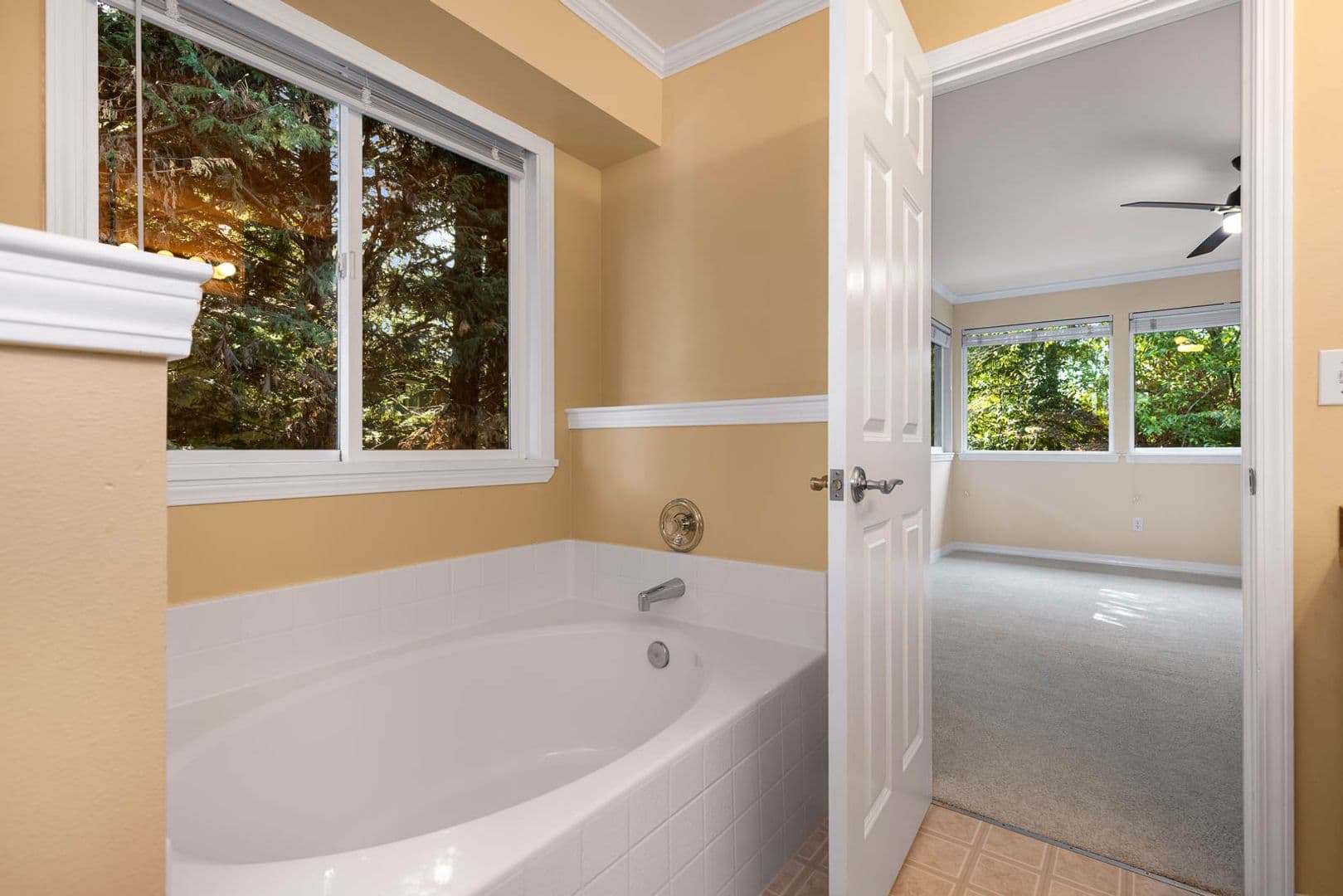 Mill Creek House: 3912 141st Pl SE
