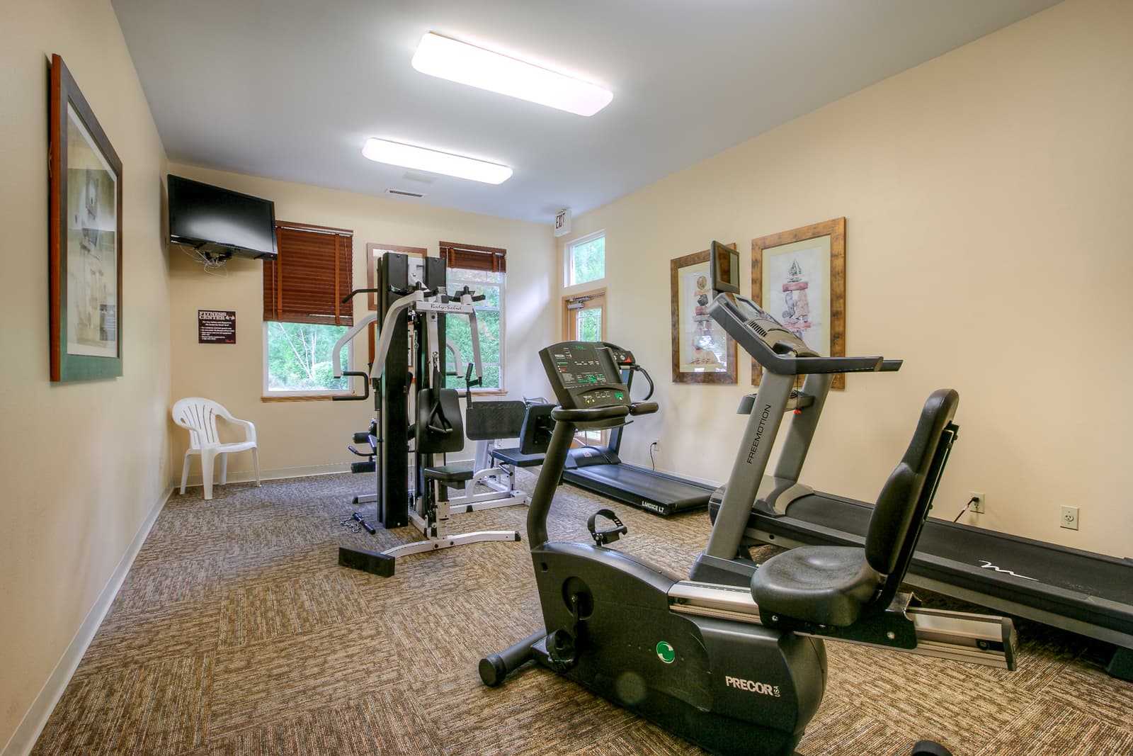 Sammamish Condo: 710 240th Way SE