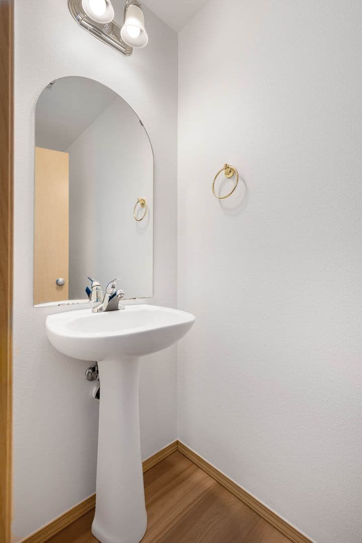 Sammamish House: 24811 SE 19th Street