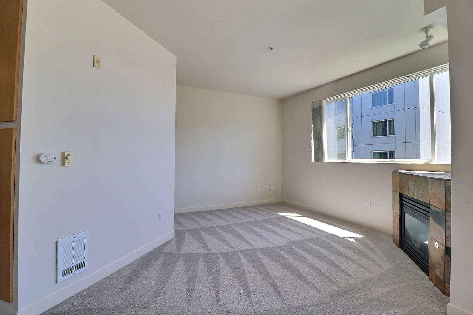 Bellevue Condo: 300 110th Avenue NE