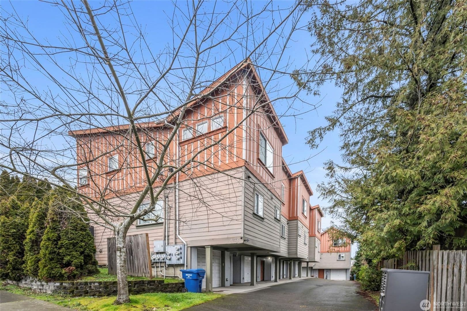 Seattle Townhome: 4838 S Chicago Street