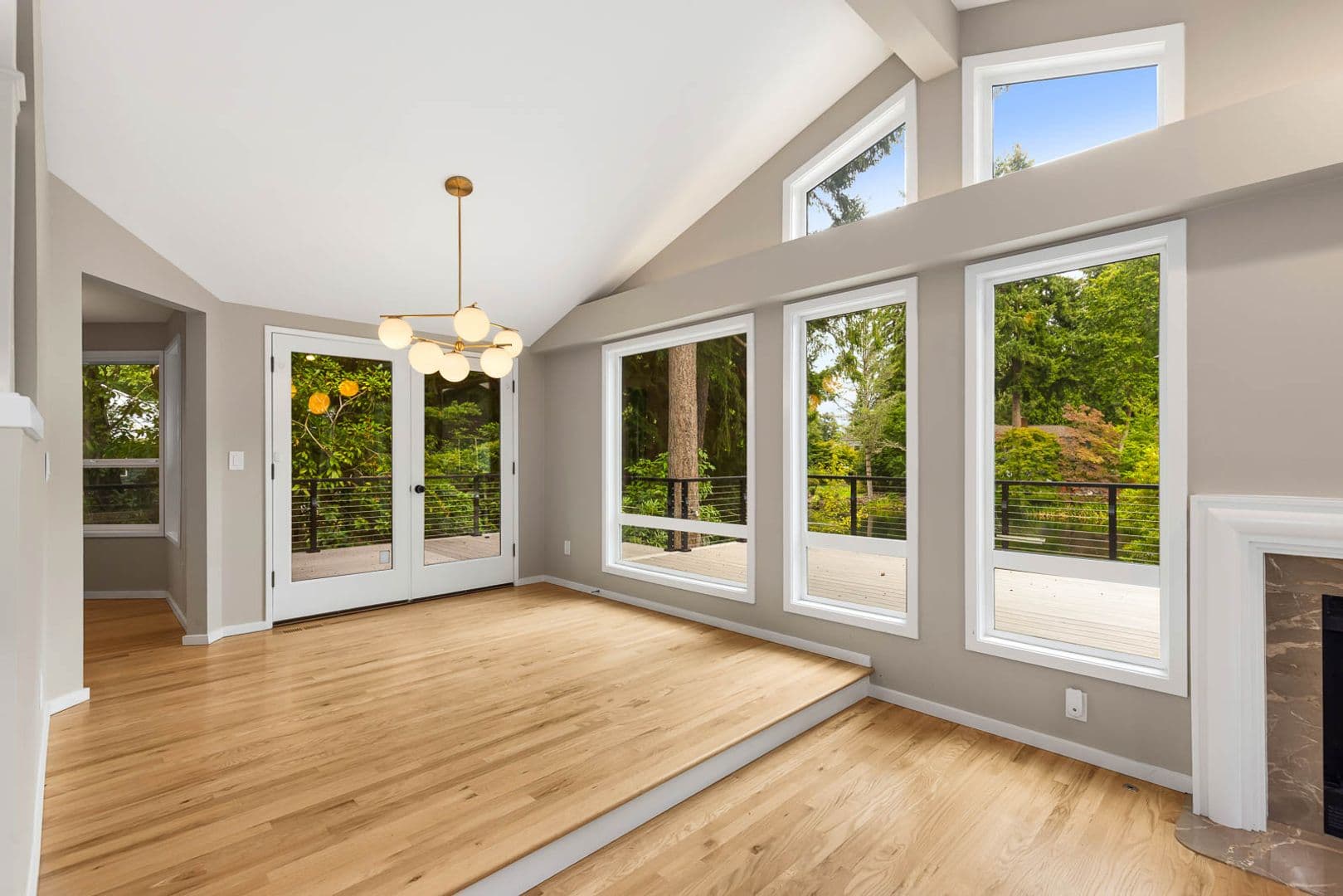Kirkland House: 11402 NE 103rd St