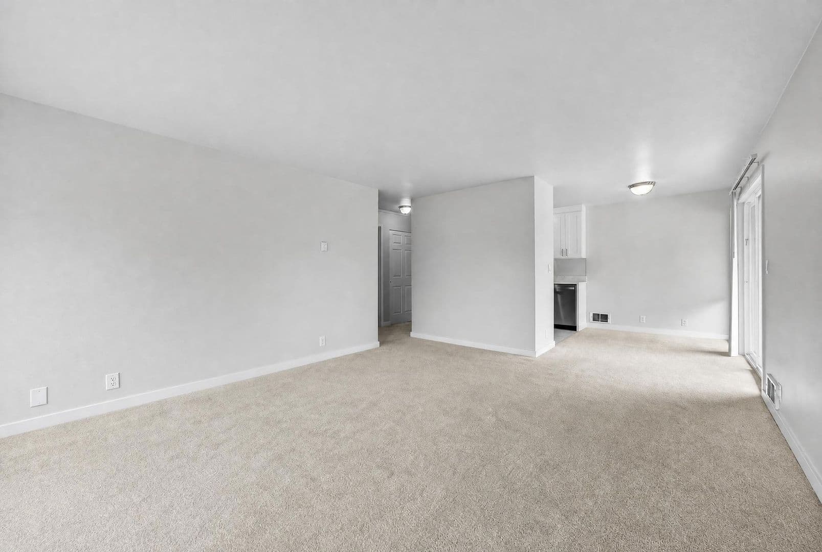Bellevue Condo: 812 100th Ave NE