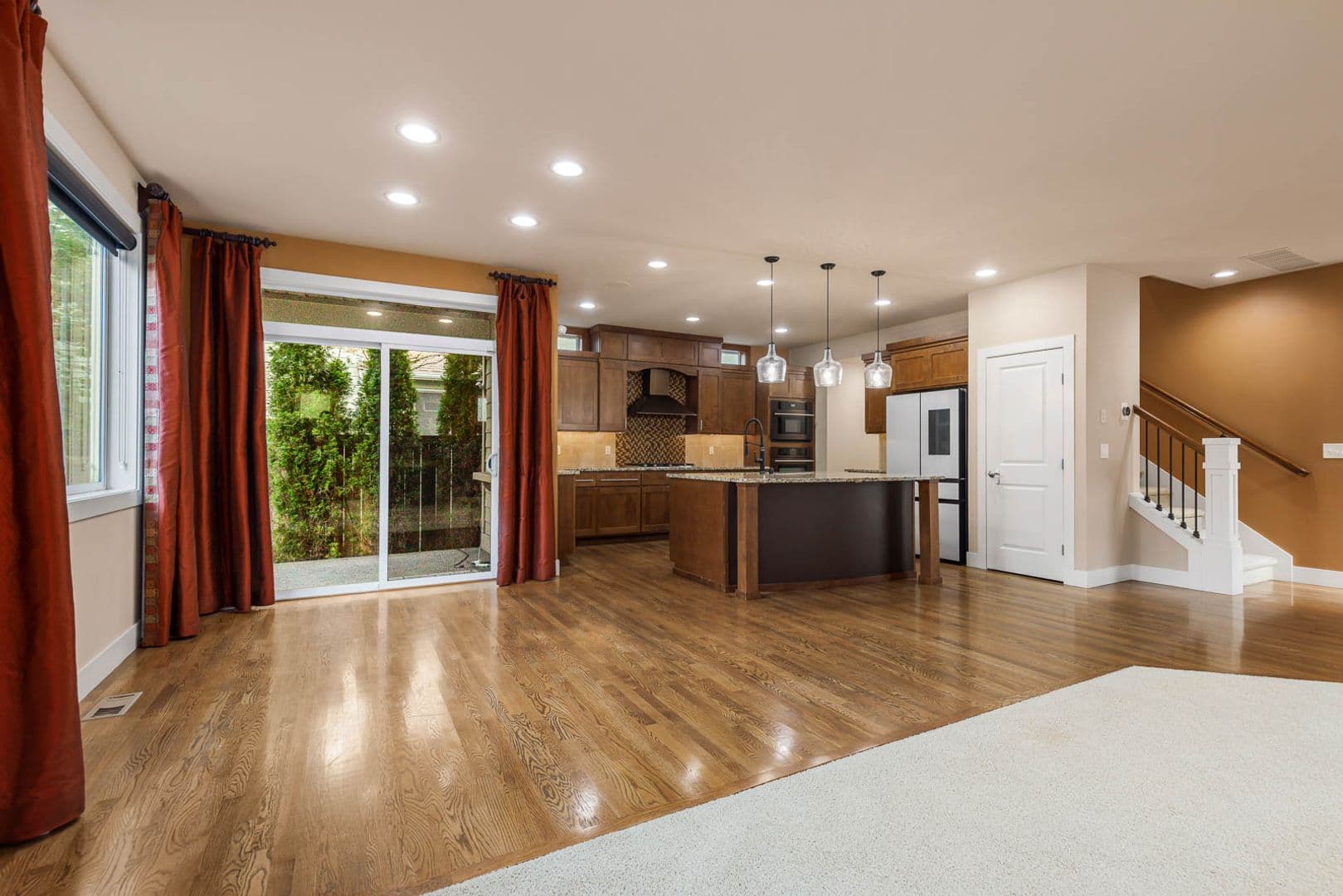 Snoqualmie House: 34229 SE Elm ST