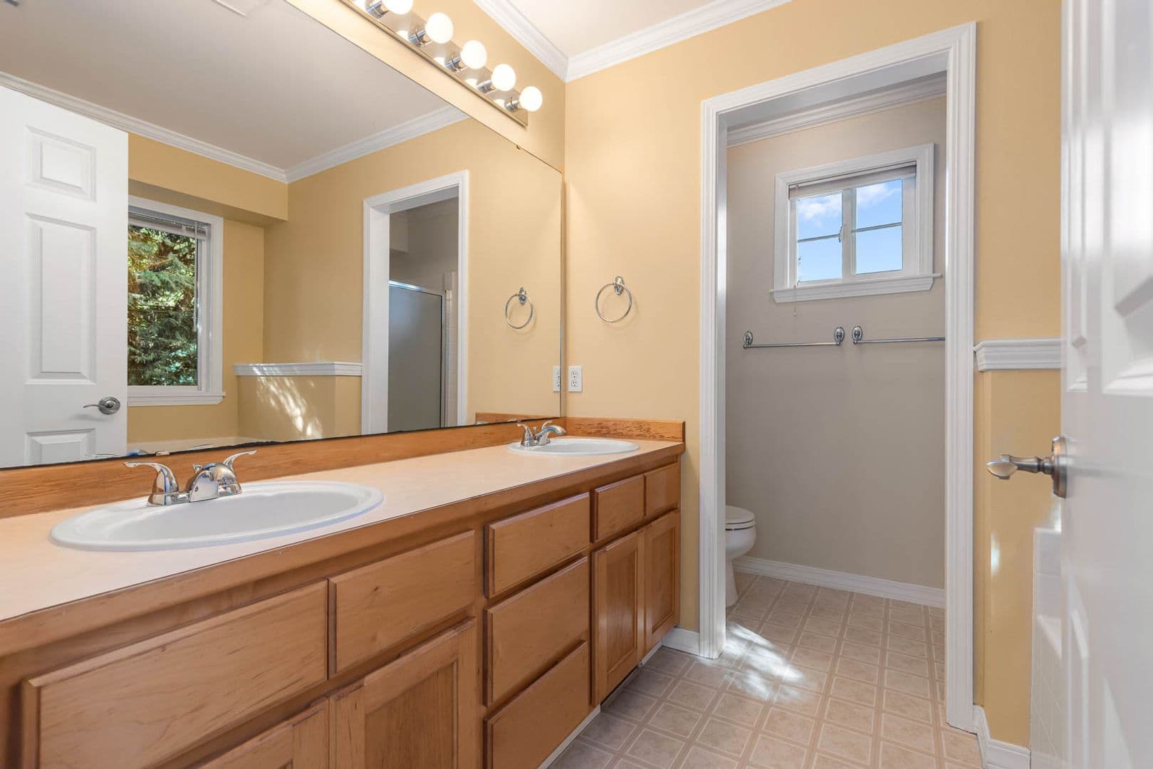 Mill Creek House: 3912 141st Pl SE