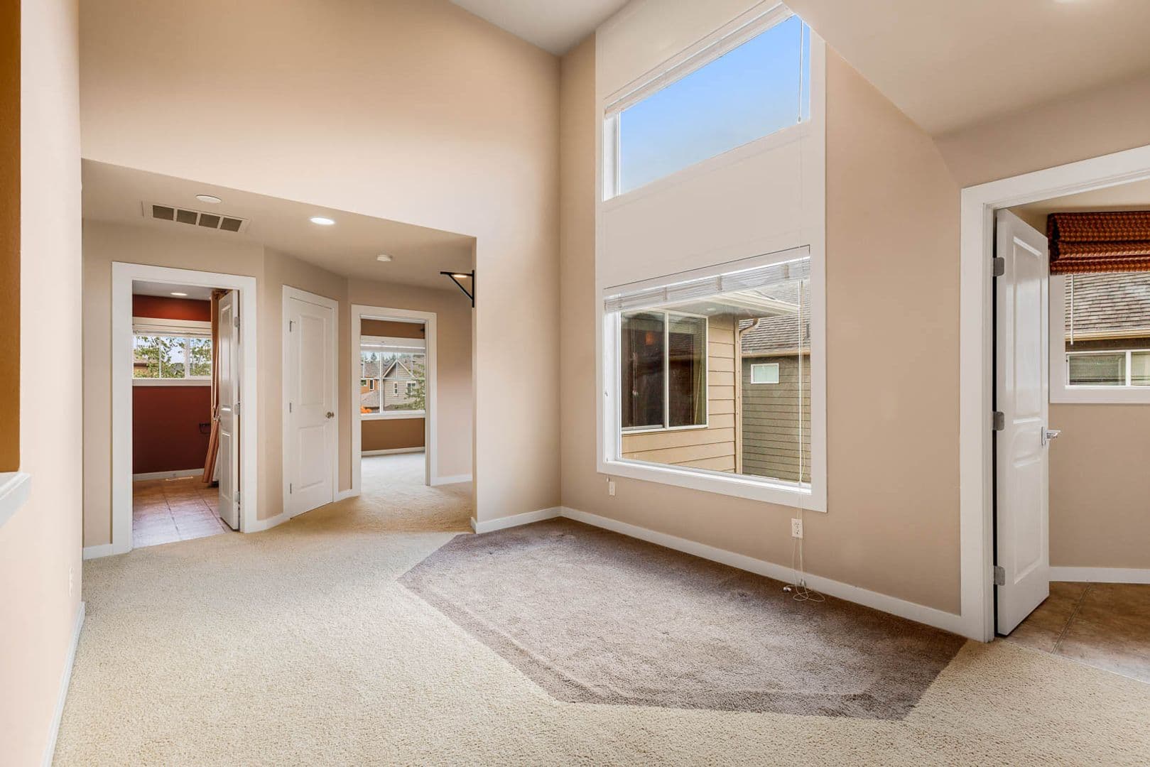 Snoqualmie House: 34229 SE Elm ST