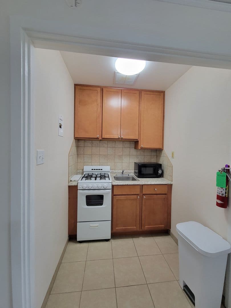 Los Alamos Apartment: 1203 9th Street