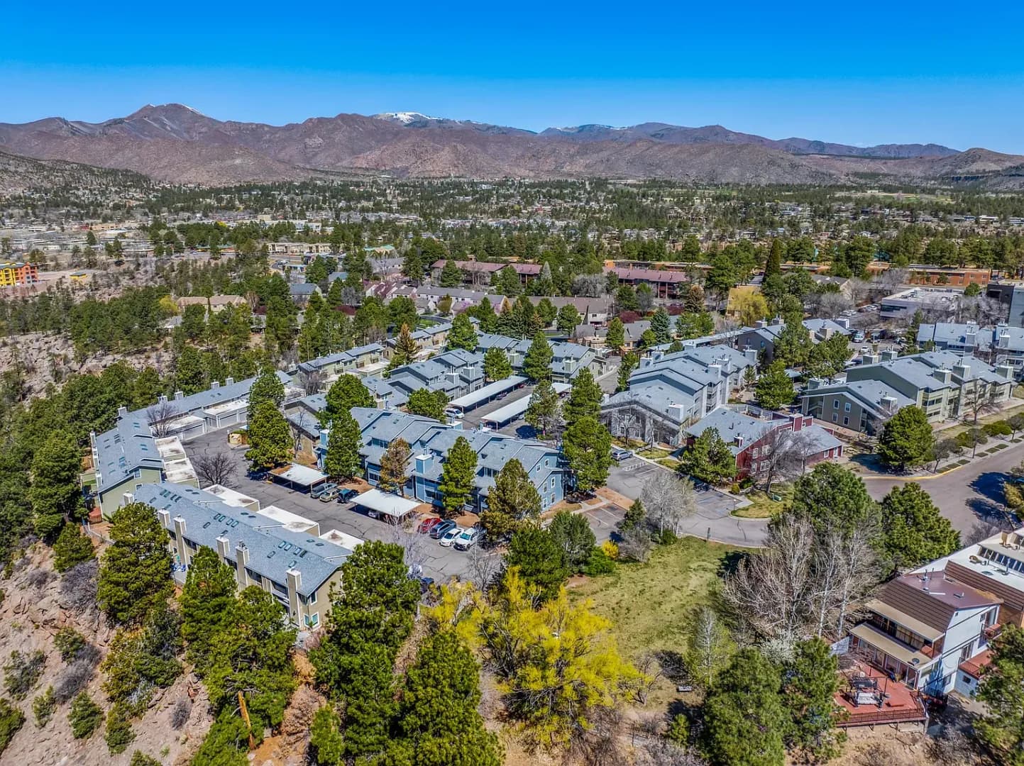 Los Alamos Condo: 505 Oppenheimer Dr. #417