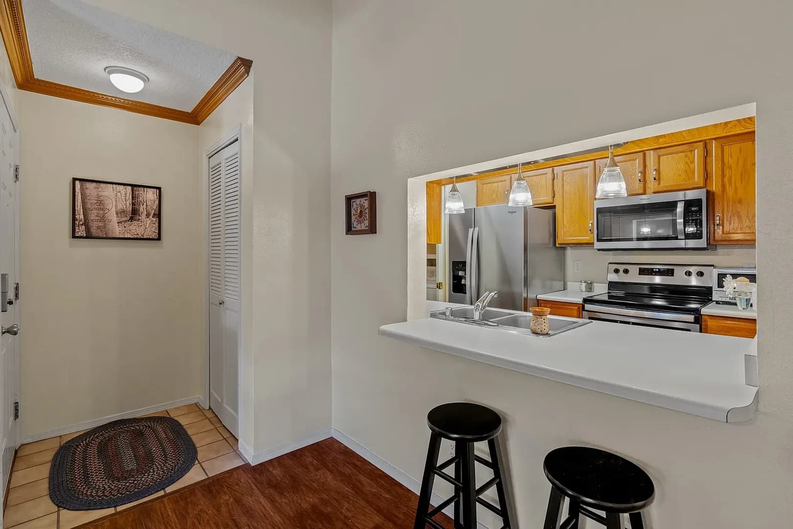 Los Alamos Condo: 505 Oppenheimer Dr. #417