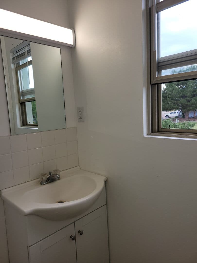 Los Alamos Apartment: 1203 9th Street