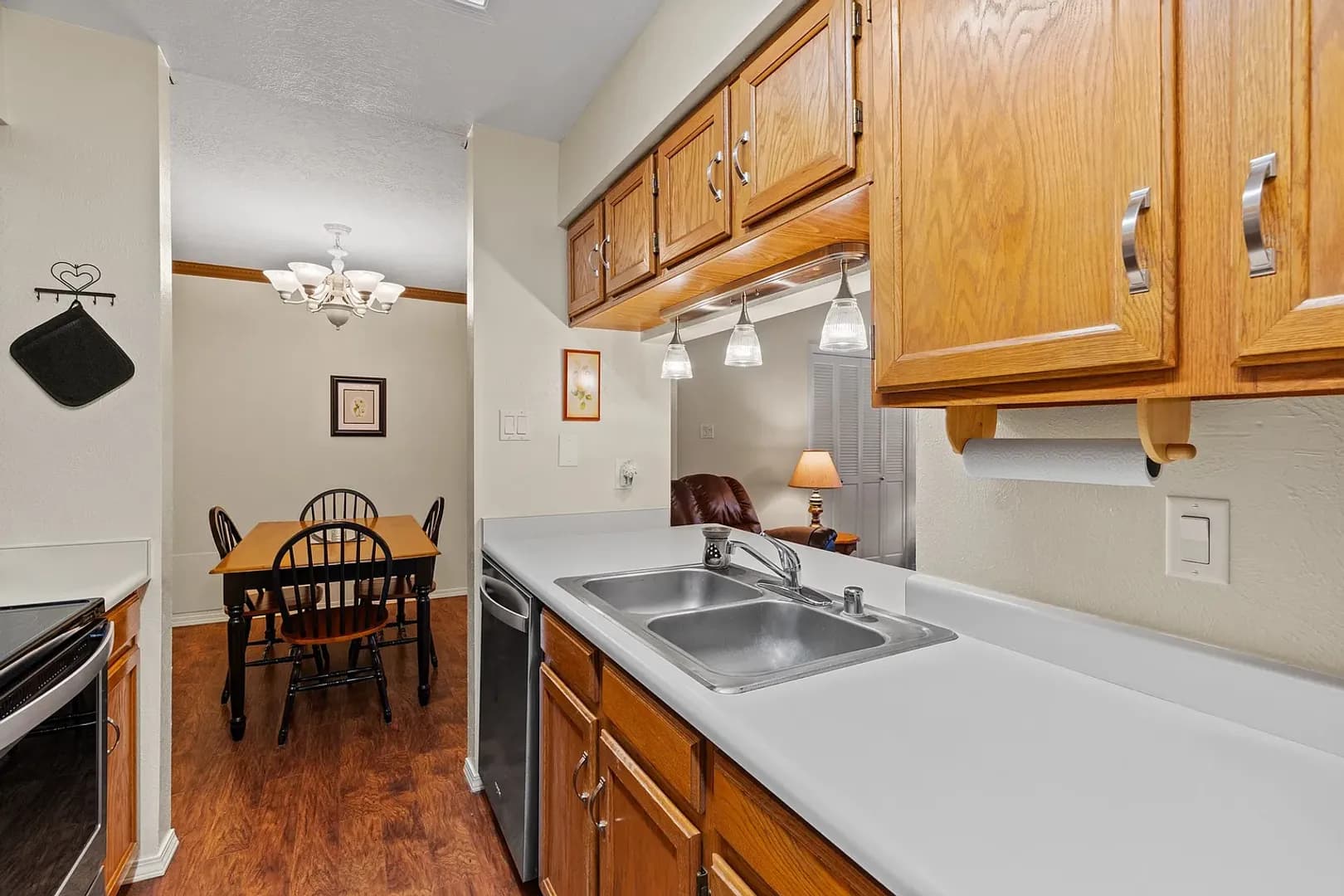 Los Alamos Condo: 505 Oppenheimer Dr. #417