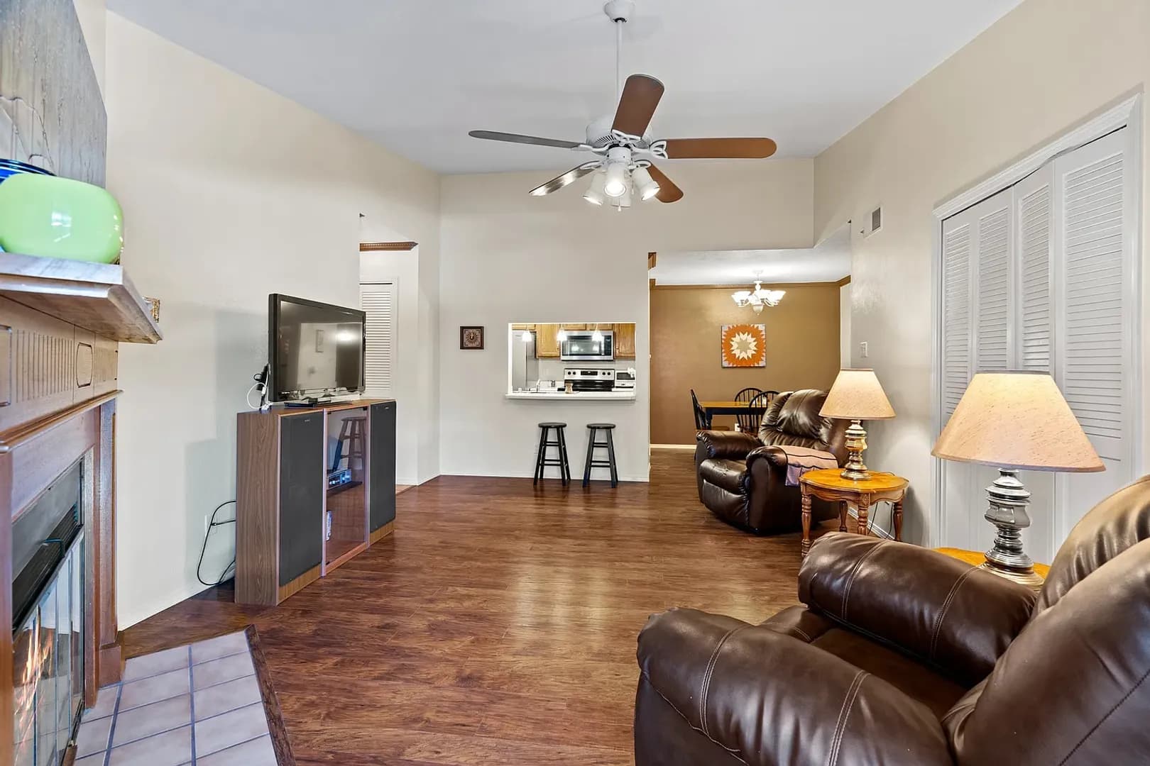 Los Alamos Condo: 505 Oppenheimer Dr. #417