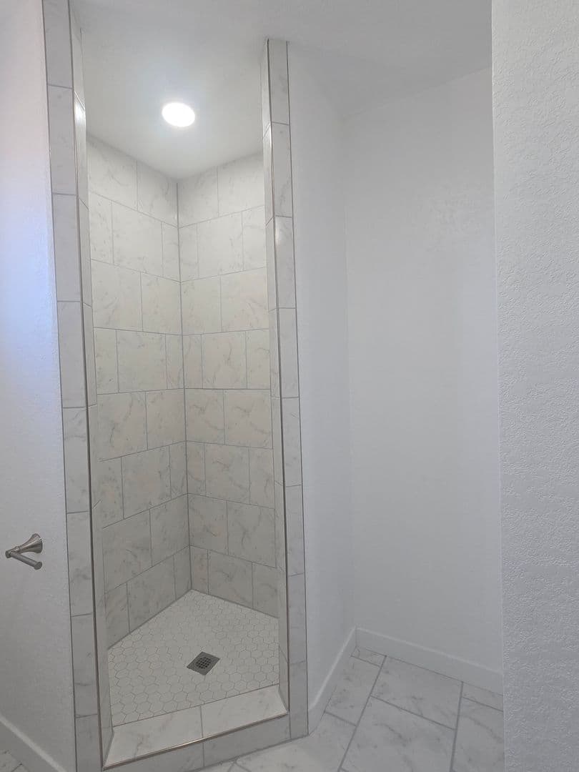 Farmington House: 601 La Canada