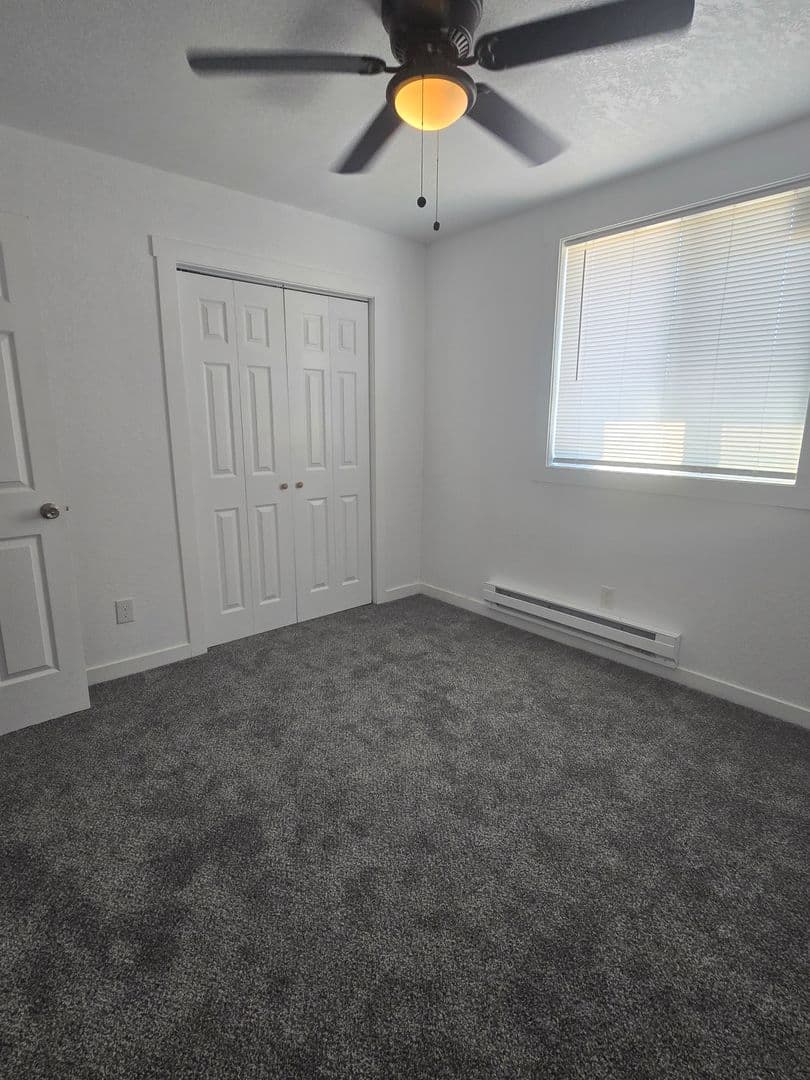 Farmington House: 601 La Canada