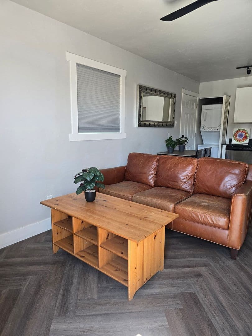 Farmington Apartment: 715 S Laguna