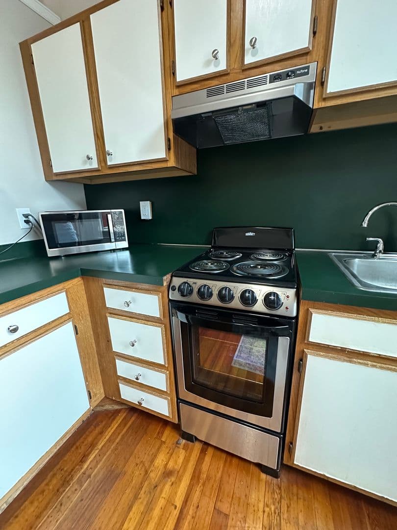 Carlisle Apartment: 156 S Hanover Street