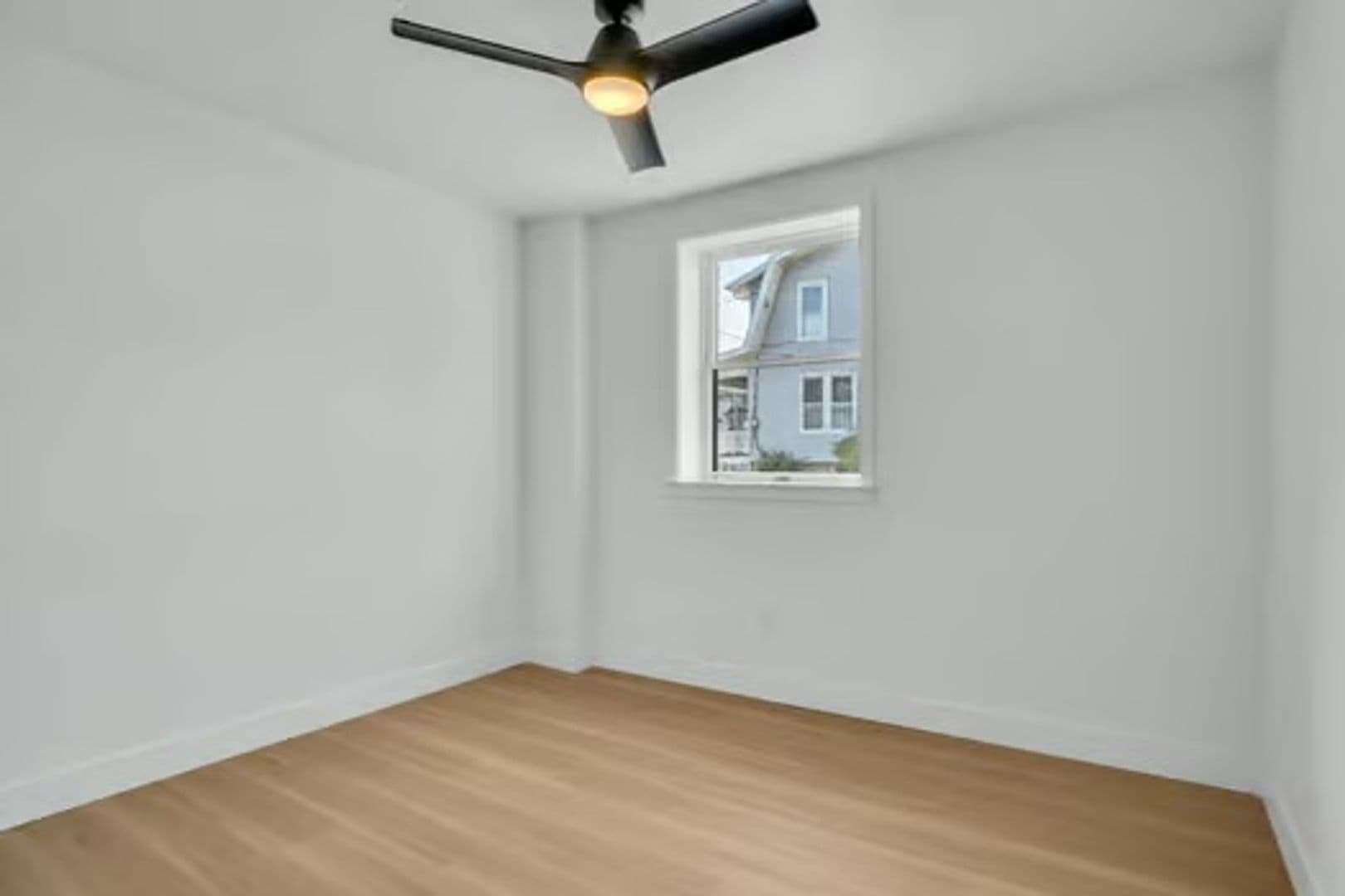 New Cumberland Apartment: 1309 N Bridge Street