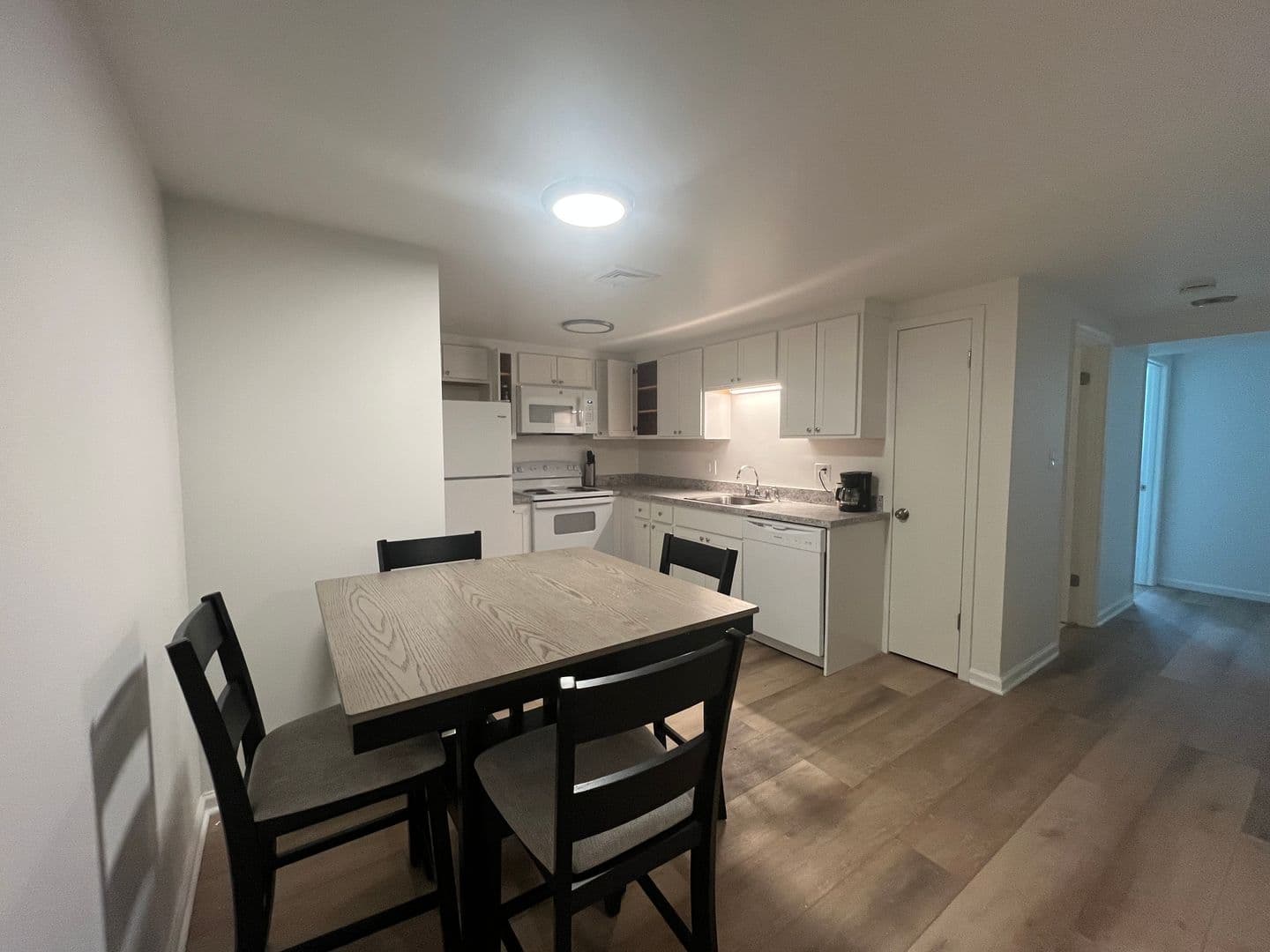 Camp Hill Apartment: 611 Mallard Road