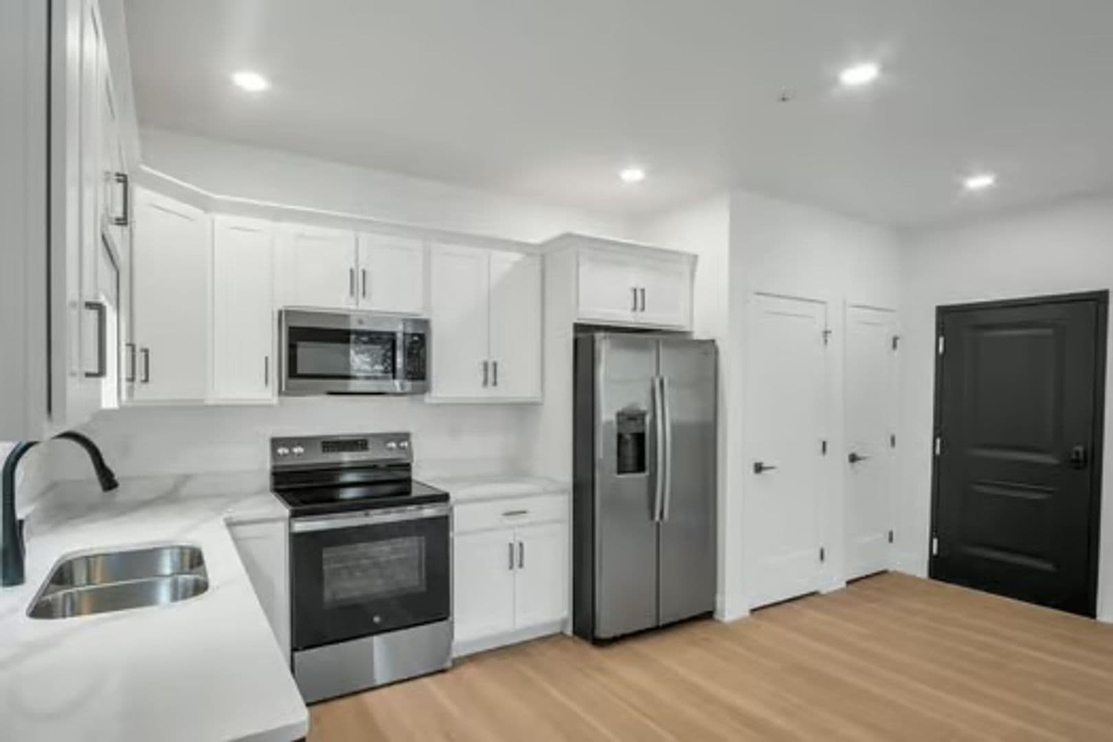 New Cumberland Apartment: 1309 N Bridge Street