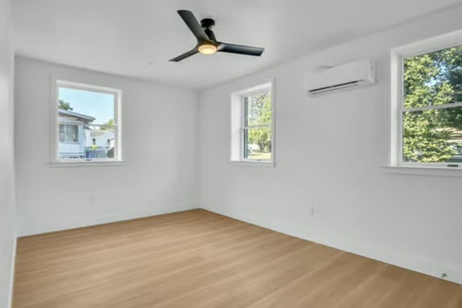 New Cumberland Apartment: 1309 N Bridge Street