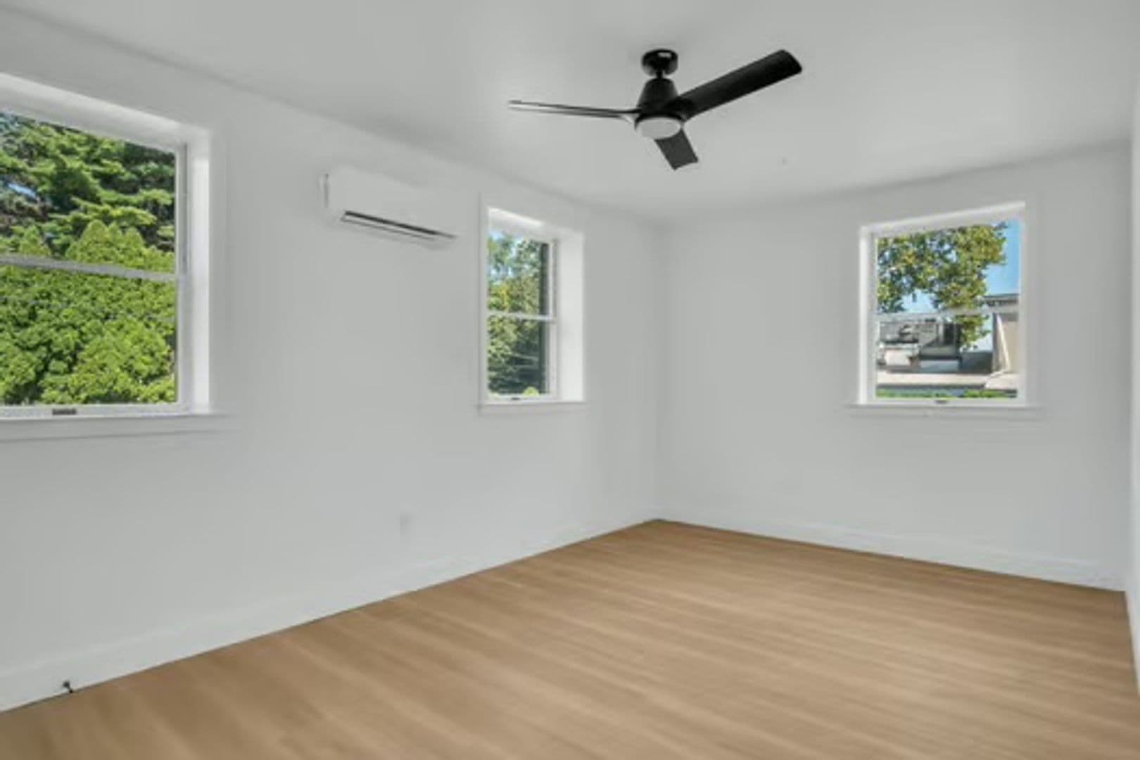 New Cumberland Apartment: 1309 N Bridge Street