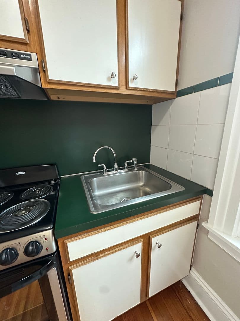 Carlisle Apartment: 156 S Hanover Street