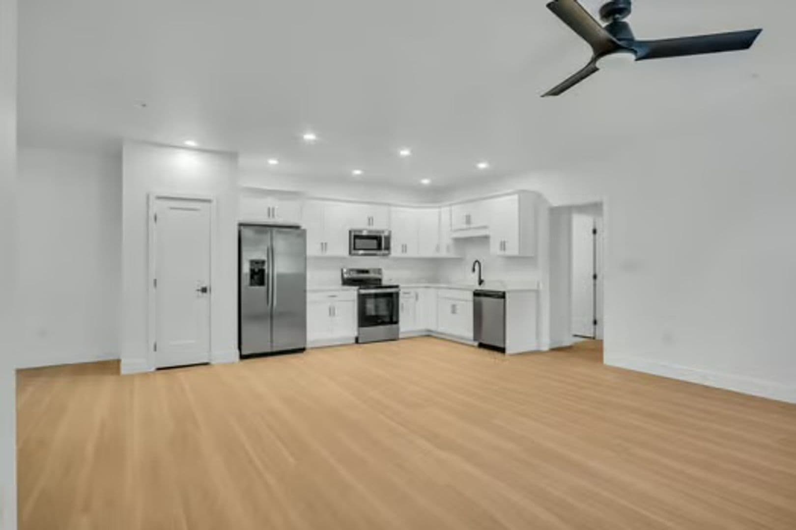 New Cumberland Apartment: 1309 N Bridge Street