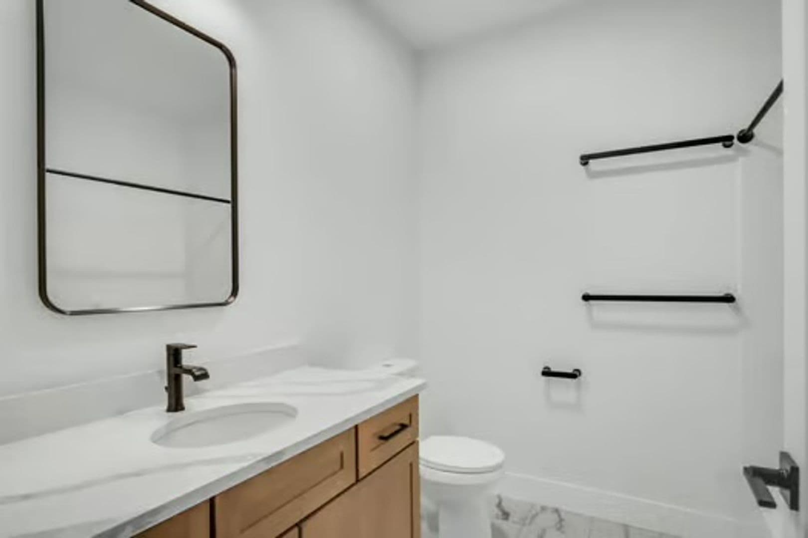 New Cumberland Apartment: 1309 N Bridge Street