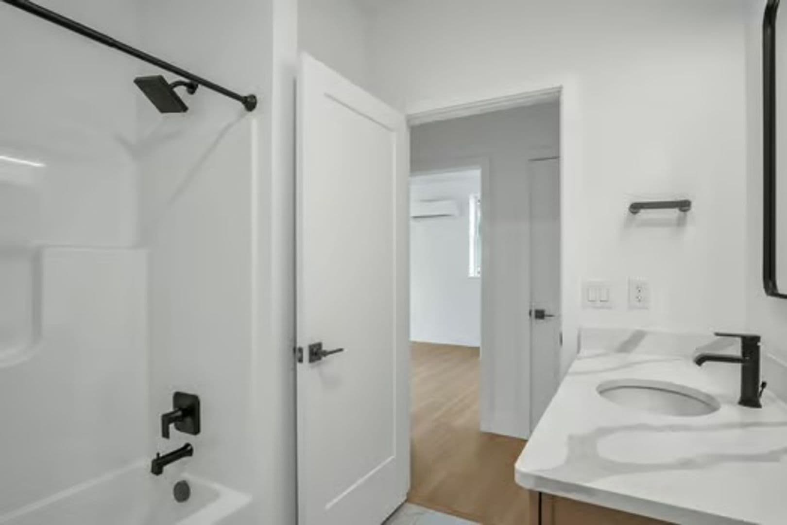 New Cumberland Apartment: 1309 N Bridge Street