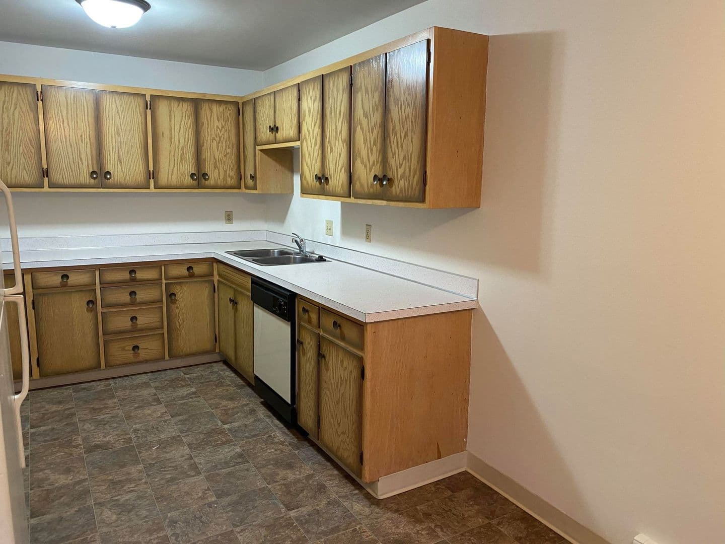 Moorhead Apartment: 924 24th Ave S