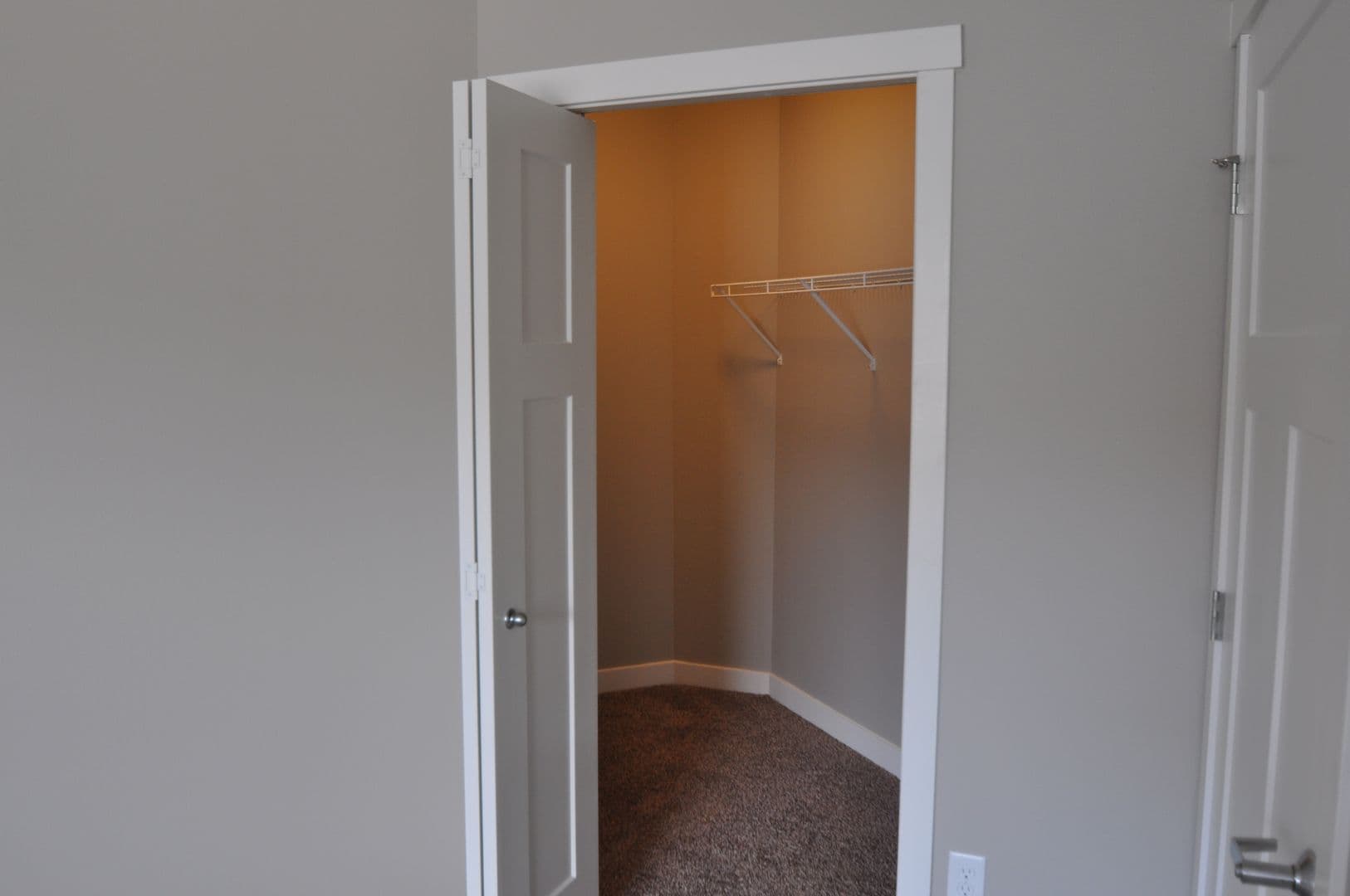 Fargo Apartment: 1632 51st St S