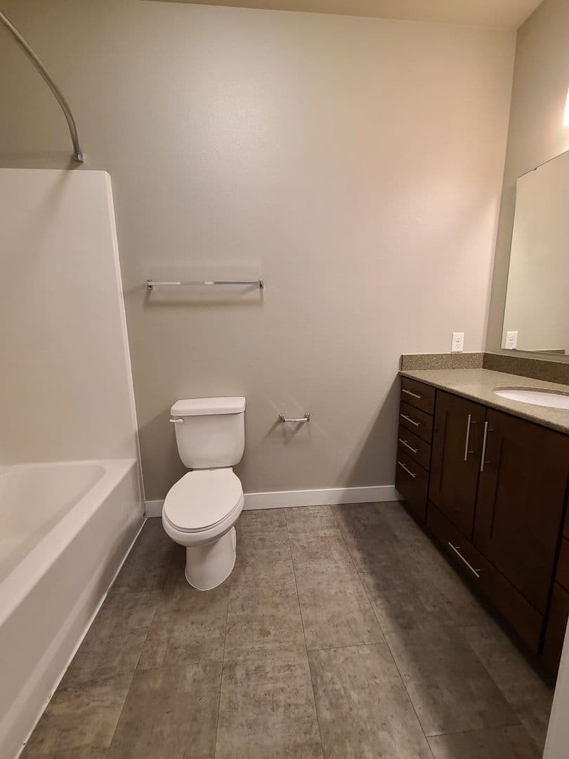 Fargo Apartment: 1632 51st St S