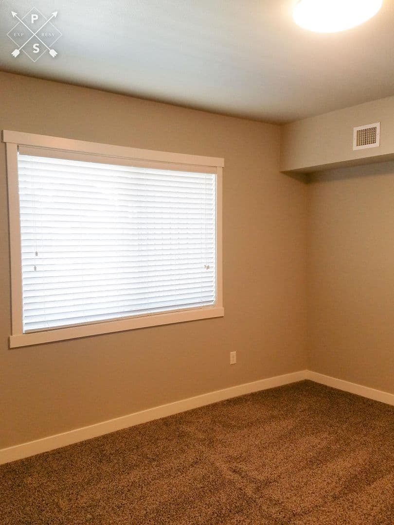 Fargo Apartment: 1632 51st St S