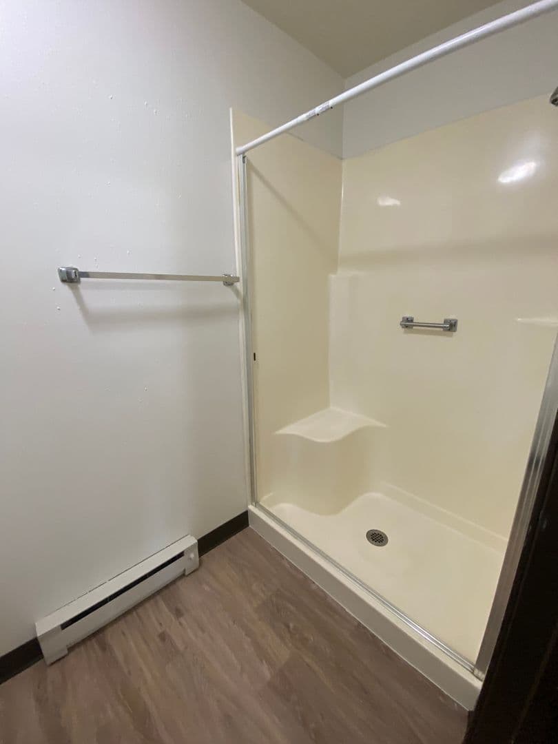 Moorhead Apartment: 1310 28th Ave S