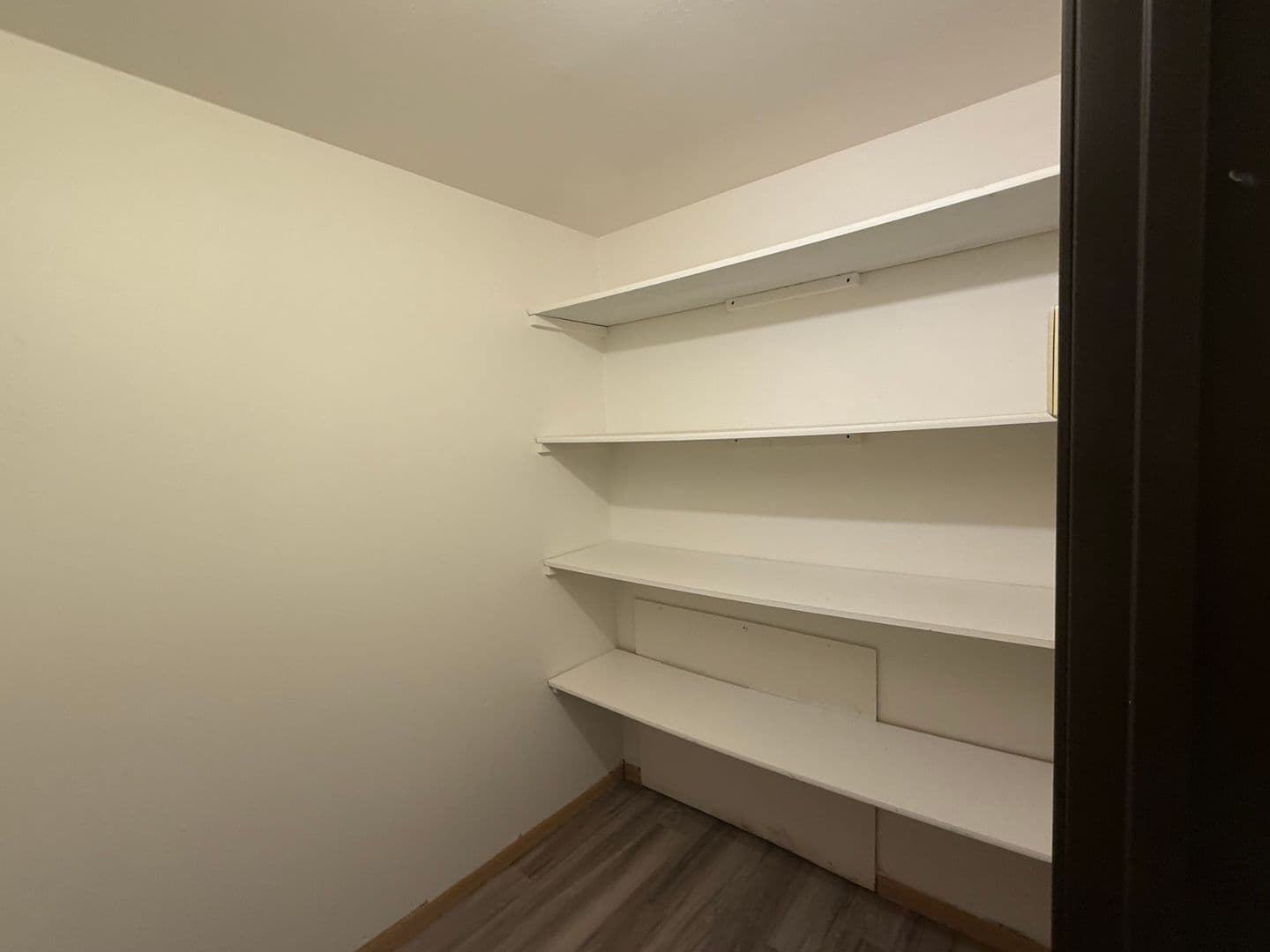 Moorhead Apartment: 1220 28th Ave S