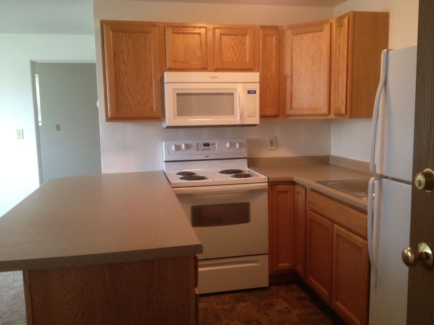 Moorhead Apartment: 2310 10th St S