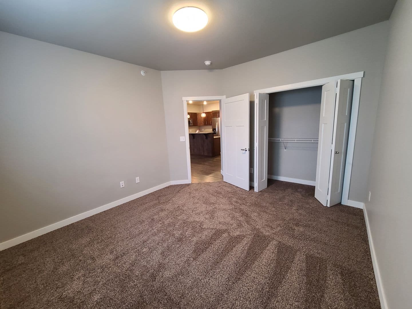Fargo Apartment: 1632 51st St S