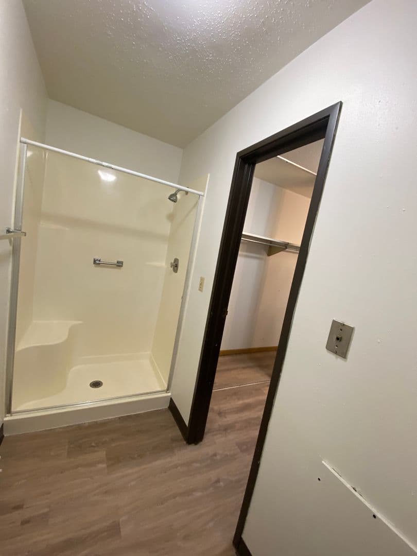 Moorhead Apartment: 1310 28th Ave S
