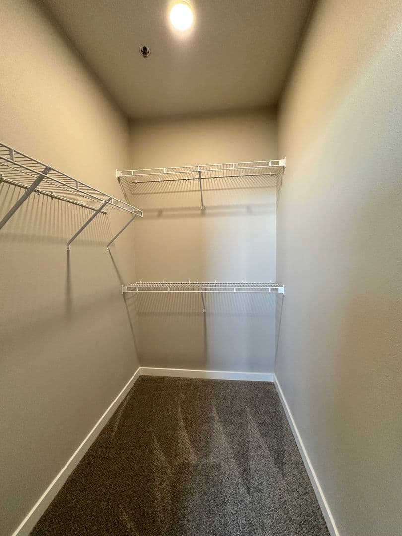 Fargo Apartment: 4711 45th St S